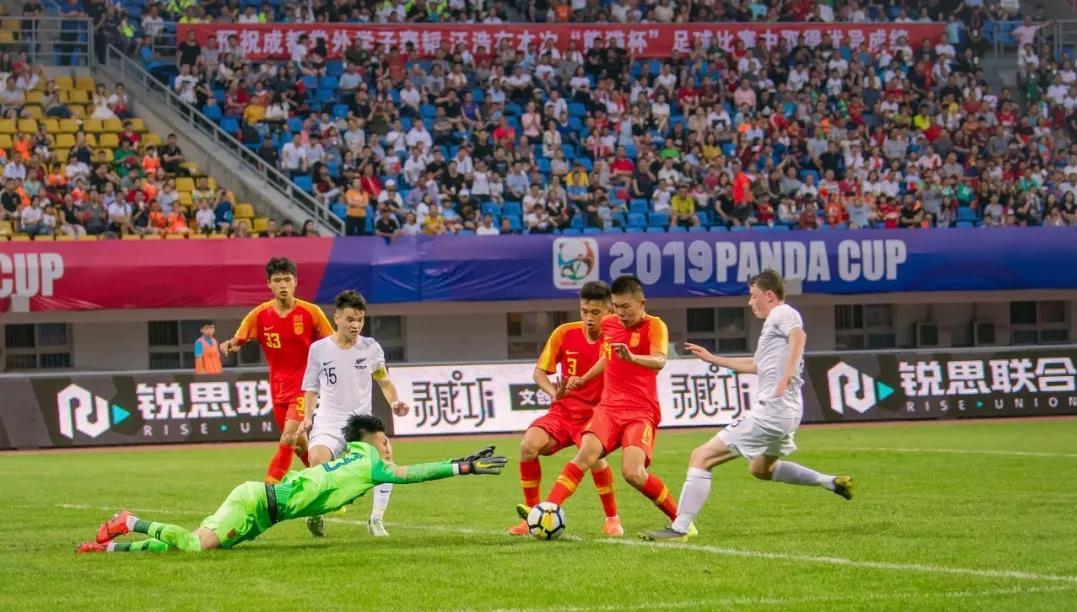 卡塔尔举行权世界杯[卡塔尔举办世界杯]