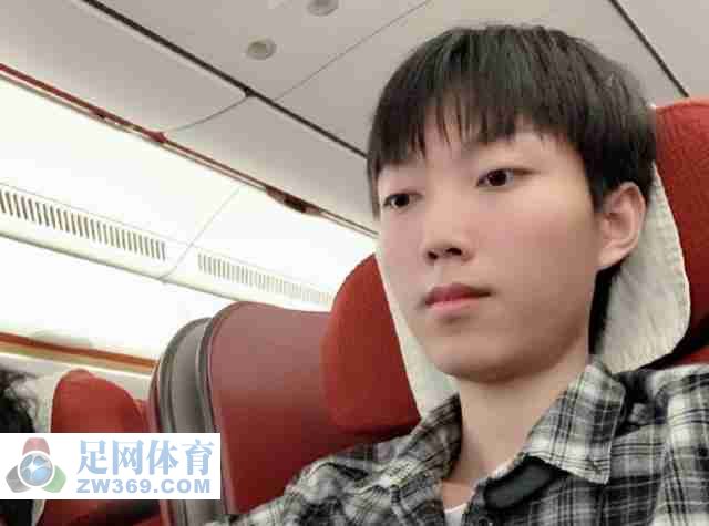 怎么成为头部主播 3af646821d9b48c08e0f73836405feca.jpeg