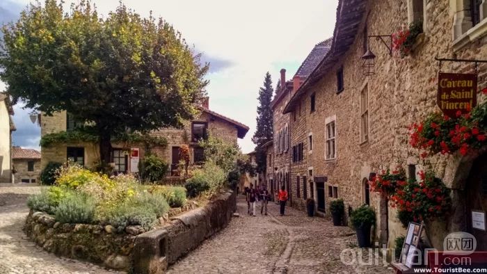 7月6日确认发!学生价158欧起!南法三日熏衣草小镇索勒+最美小镇诺伊、佩鲁日、蒙特布莱班+阿尔卑斯山的阳台安纳西!