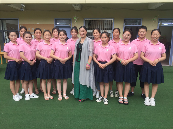 颍泉区阳光幼儿园将于2019年6月22日下午5点在太山庙小学举行喜迎建国