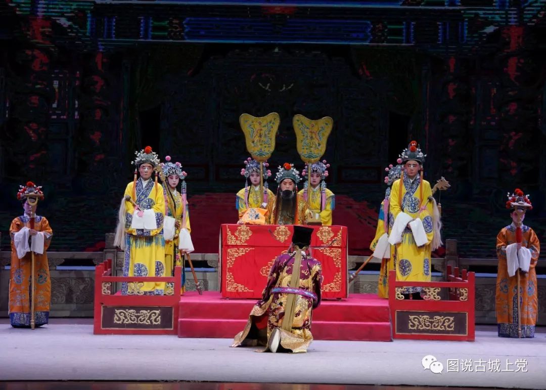 上党落子古装戏《柴郡主挂帅》在潞州剧院上演掌声不断