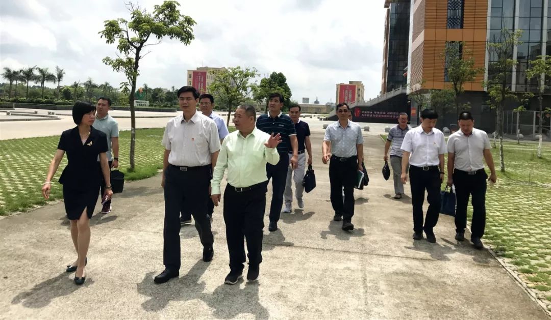 6月18日,广西贵港市人民政府副市长徐育东携贵港市农业局,市水产畜牧