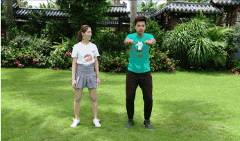 可能是颈椎有问题,教你几个个动作缓解!