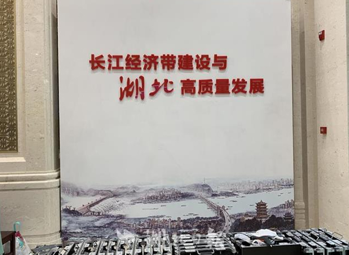 我国将大幅跃升经济总量和_海绵宝宝和派大星图片(3)