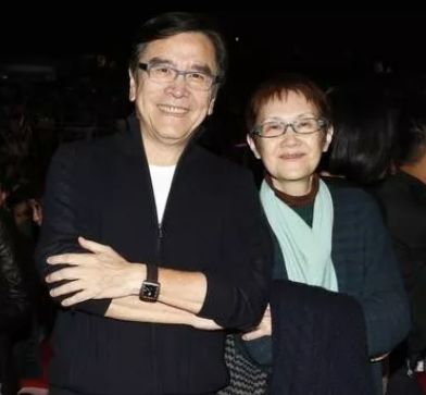 他是tvb金牌绿叶,亚洲第一影帝!和秦沛,尔冬升同母异父!