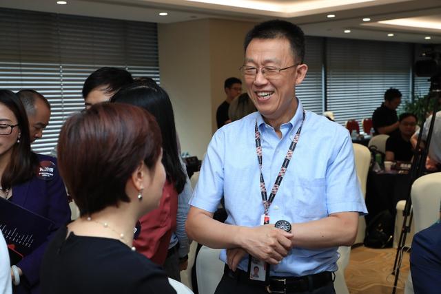 寒武纪高管 cd96d233d5094f999c4172d3c54f7b32.jpeg