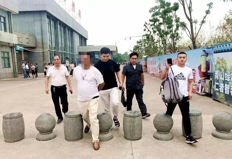就在汝州火车站!公安,法院联合当场抓获"老赖!