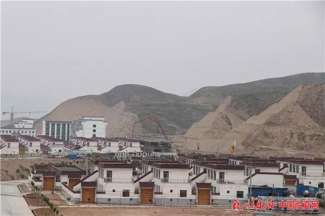 永靖县是国家扶贫开发重点县,也是甘肃省58个连片特困县区和23个深度