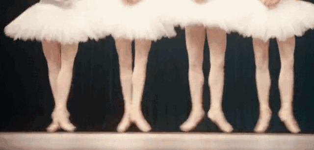 当然,看一下远方,做眼保健操也能保护眼睛.