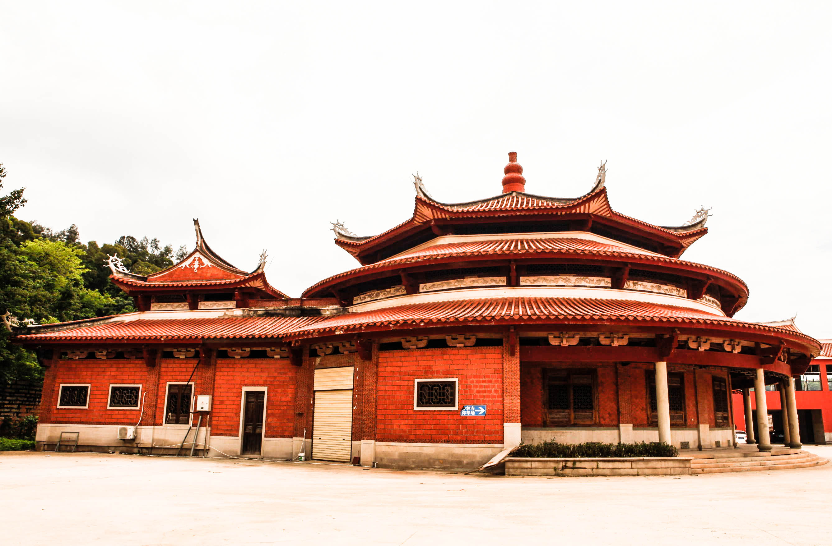 南少林寺1100年间三兴三废，乾隆爷下令焚毁，黄飞鸿为是少林拳王