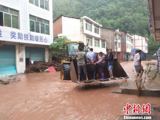 万源各乡镇人口多少_万源八台山风景区图片