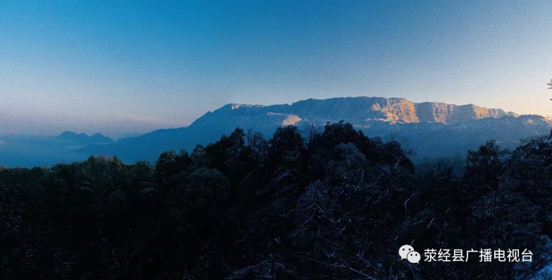 文旅融合中国桌山避暑圣地