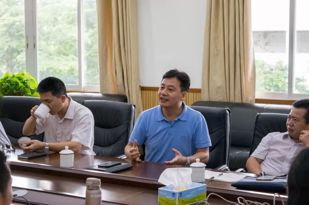 bsport体育入口:bsport体育登录::【教研动态】尹效登省名校长工作室成员莅临我校开展教研活动(图6)