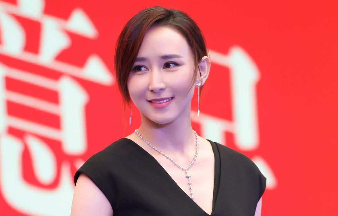 原创42岁胡静近照隐瞒了11年的富豪老公原来是我们熟悉的他