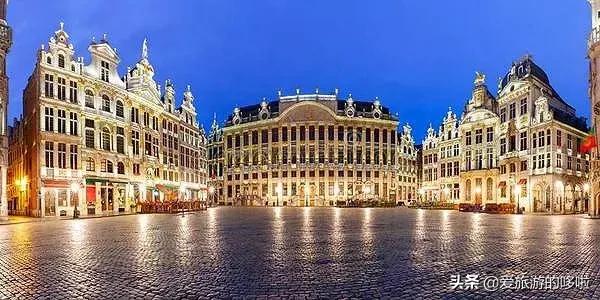 比利时几乎每座城市都会有大大小小的诸多广场,但最著名的一定是被