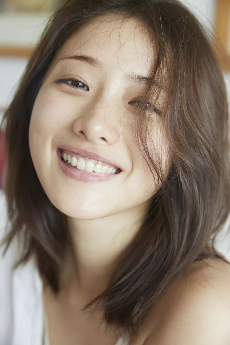 这位给石原里美拍过写真集的摄影师,竟然这么厉害!