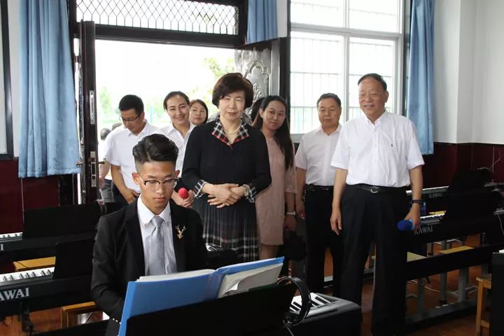 华山教育集团国际化办学进程全面提速与韩国金泉大学签署联合办学协议