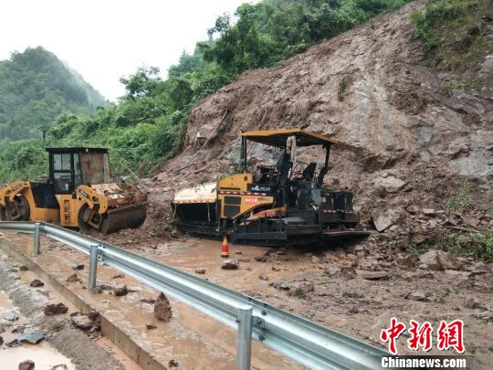 万源各乡镇人口多少_万源八台山风景区图片