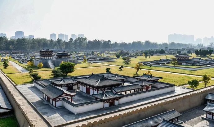 大明宫国家遗址公园最为辉煌壮丽的建筑群(太极宫,大明宫,兴庆宫)中