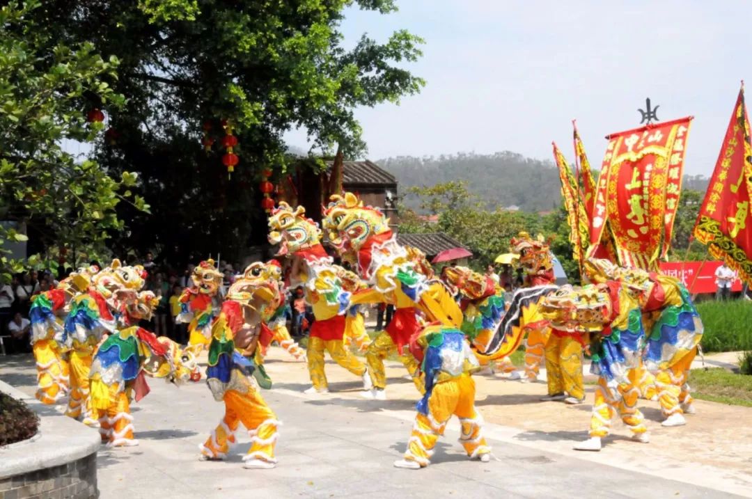 "非遗之美 中山市非物质文化遗产展演 阝 勹 厶 7月6日晚上,西区醉龙