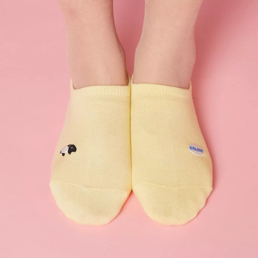 刺绣船袜 03 软萌的大熊猫,勤劳的小蜜蜂 如此丰富的颜色和