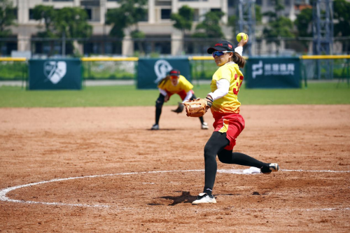 2019女子八届"东亚杯"茅台年第锦标赛垒球帆船酒多少钱图片