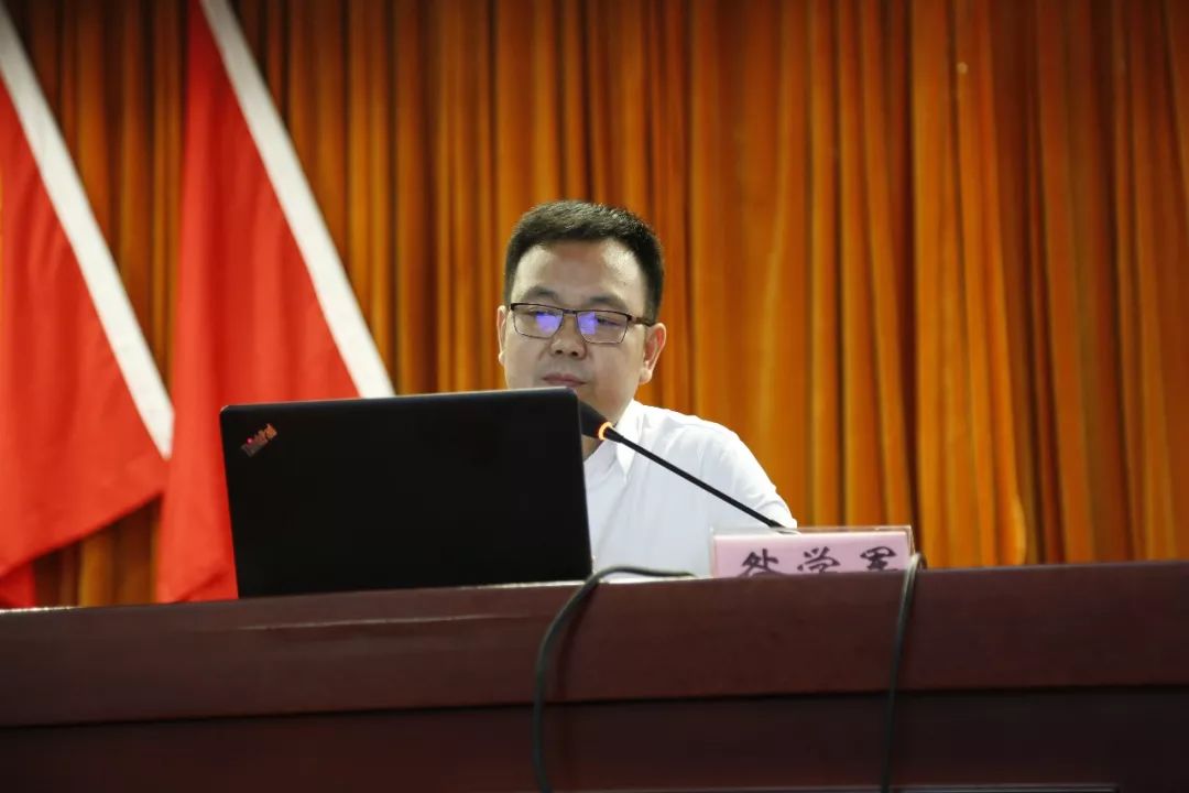 会上,昝学军处长还针对筠连如何打赢蓝天保卫战提出