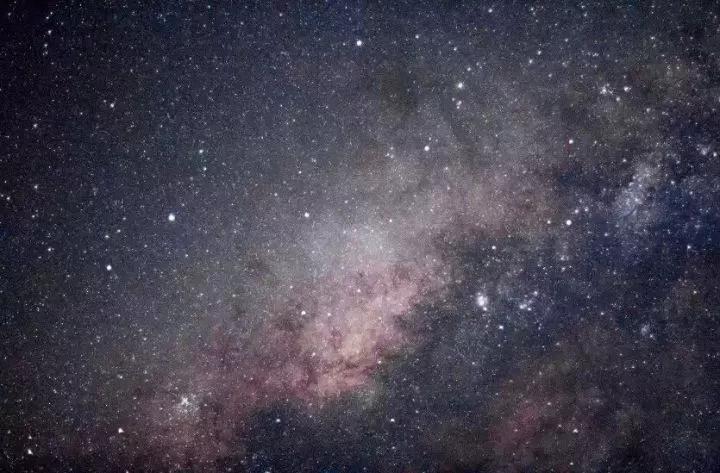 醉卧西藏星空下,他们用镜头捕捉浩瀚星海