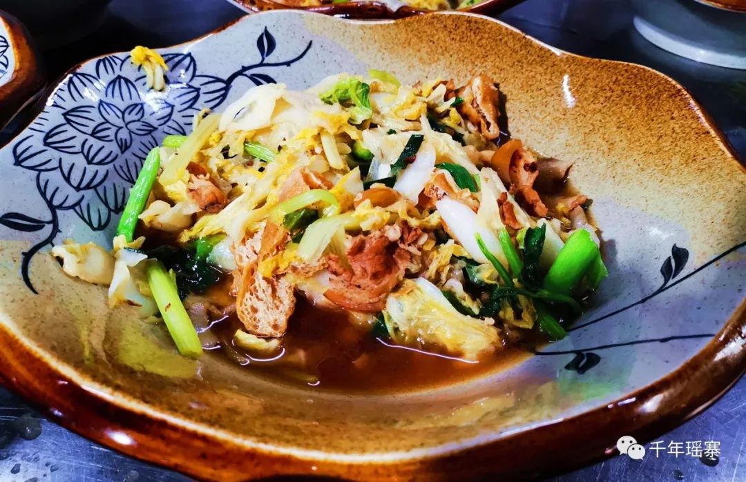 【好嗨哟】瑶族尝新节 瑶王长桌宴美食,燃爆七月!