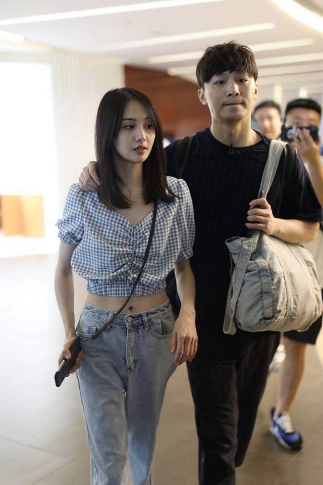 郑爽这一身,集齐了最时髦的5件单品,请直接Copy!