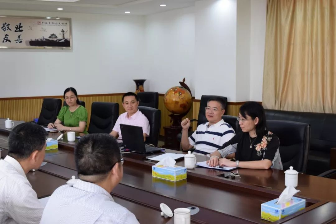 bsport体育入口:bsport体育登录::【教研动态】尹效登省名校长工作室成员莅临我校开展教研活动(图4)