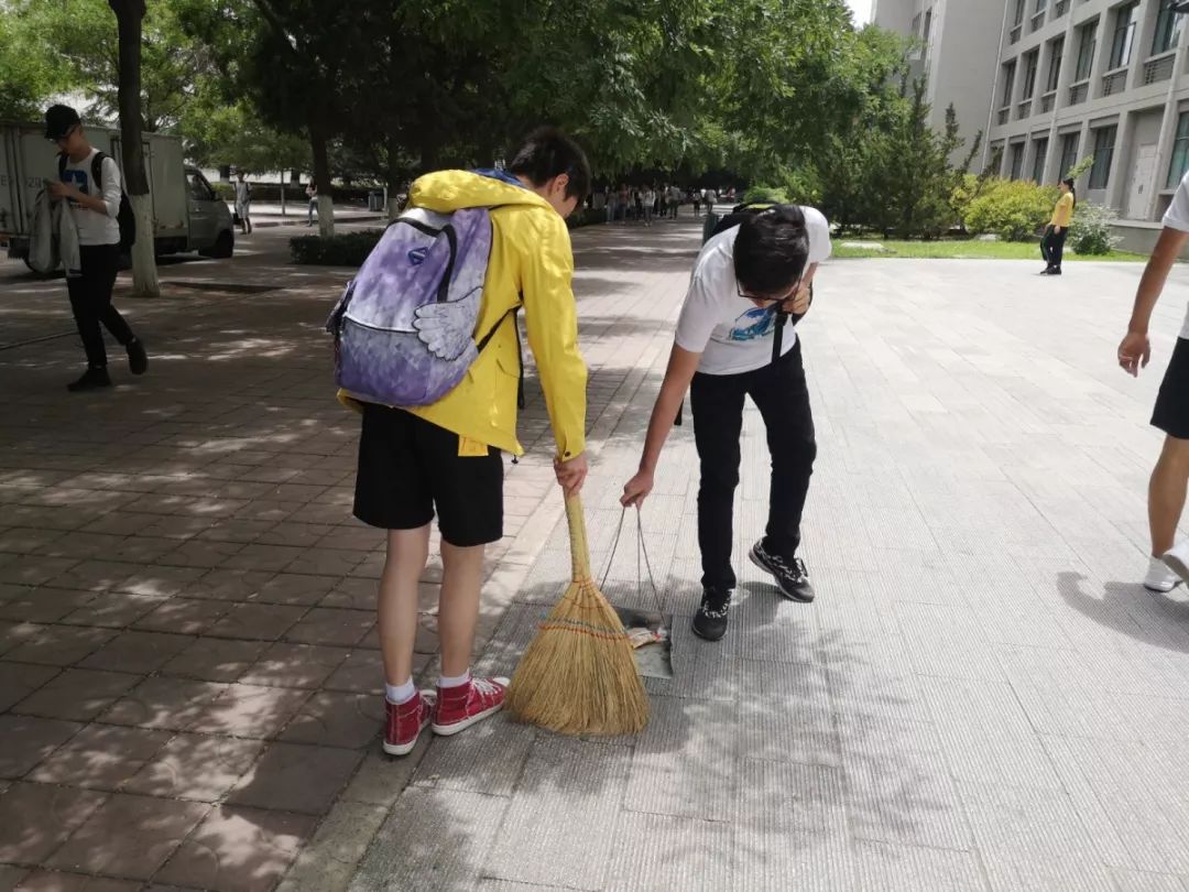 爱校周 |校园环境清扫日