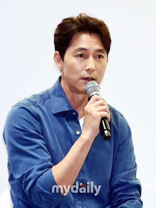 「md photo 韩国艺人郑雨盛首尔出席个人随笔集发布会