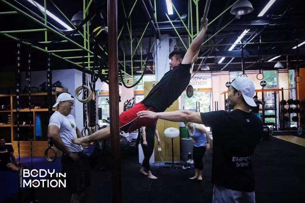 控制身体|体操小王子的「单杠双力臂计划」请