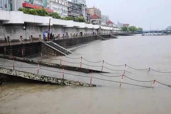 今日14时长江安庆站达设防水位 市防办发出通知_堤防