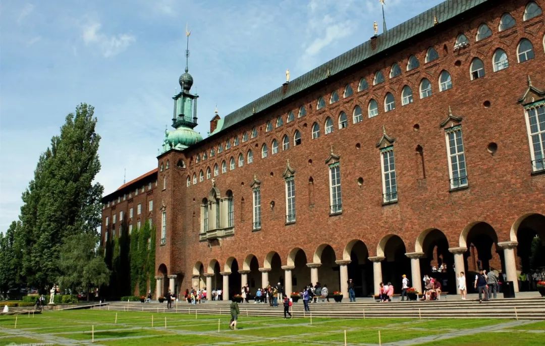 惊叹深度游!一起享受北欧慢生活,探秘海洋之城、漫步安徒生故乡!