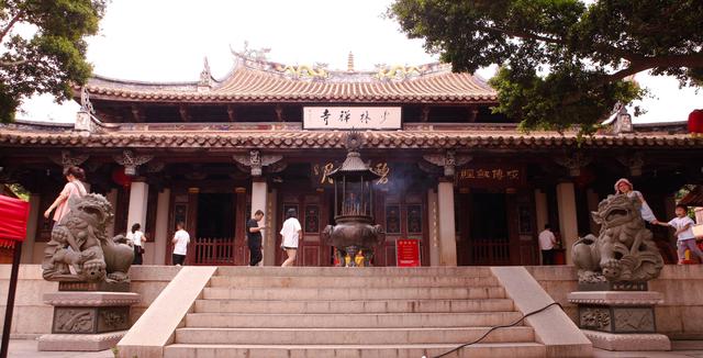 南少林寺1100年间三兴三废，乾隆爷下令焚毁，黄飞鸿为是少林拳王