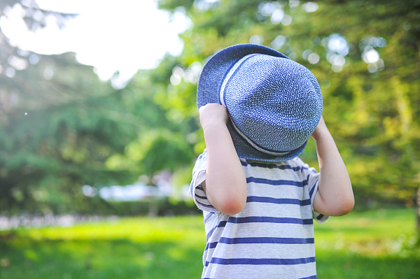                     孩子夏季安全护理指南|如何防溺水、防暑、防晒、防痱子