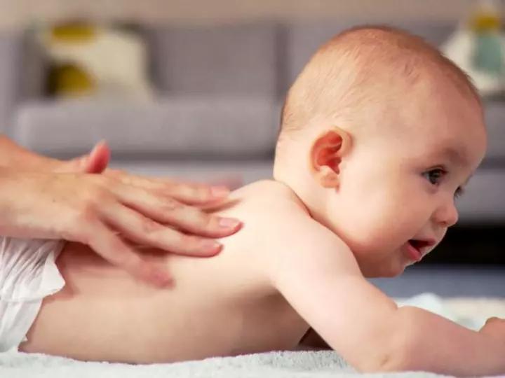                     孩子感冒不吃药会拖成肺炎、脑炎、鼻窦炎吗？