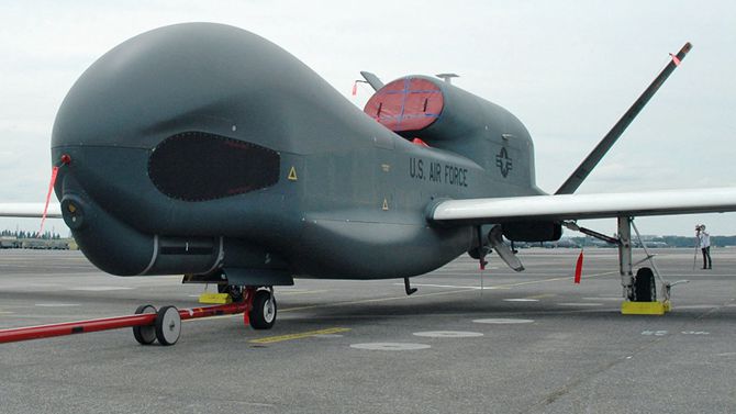 ����2017��5����ý��չʾRQ-4�͡�ȫ��ӥ������������ͼ/�¾�����