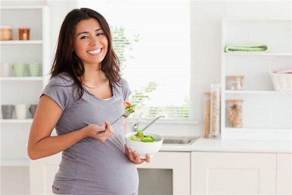 孕妈即将临产 孕妈妈注意，临产前孕妈注意以下4点，可能有助于孕妈轻松顺产