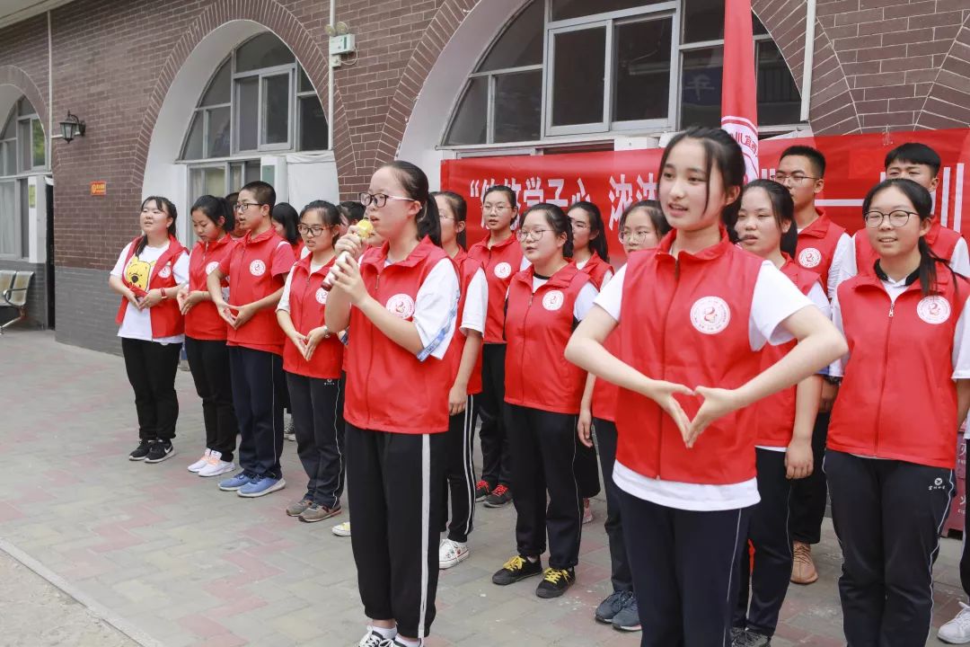 悠悠学子心 浓浓敬老情—宜川中学"爱心联盟"青年志愿者协会走进