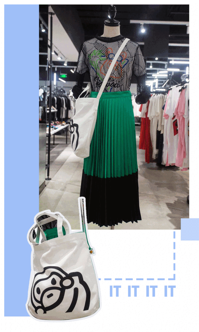 8 包包原价:499 活动价: 249.5 上衣原价:839活动价: 251.