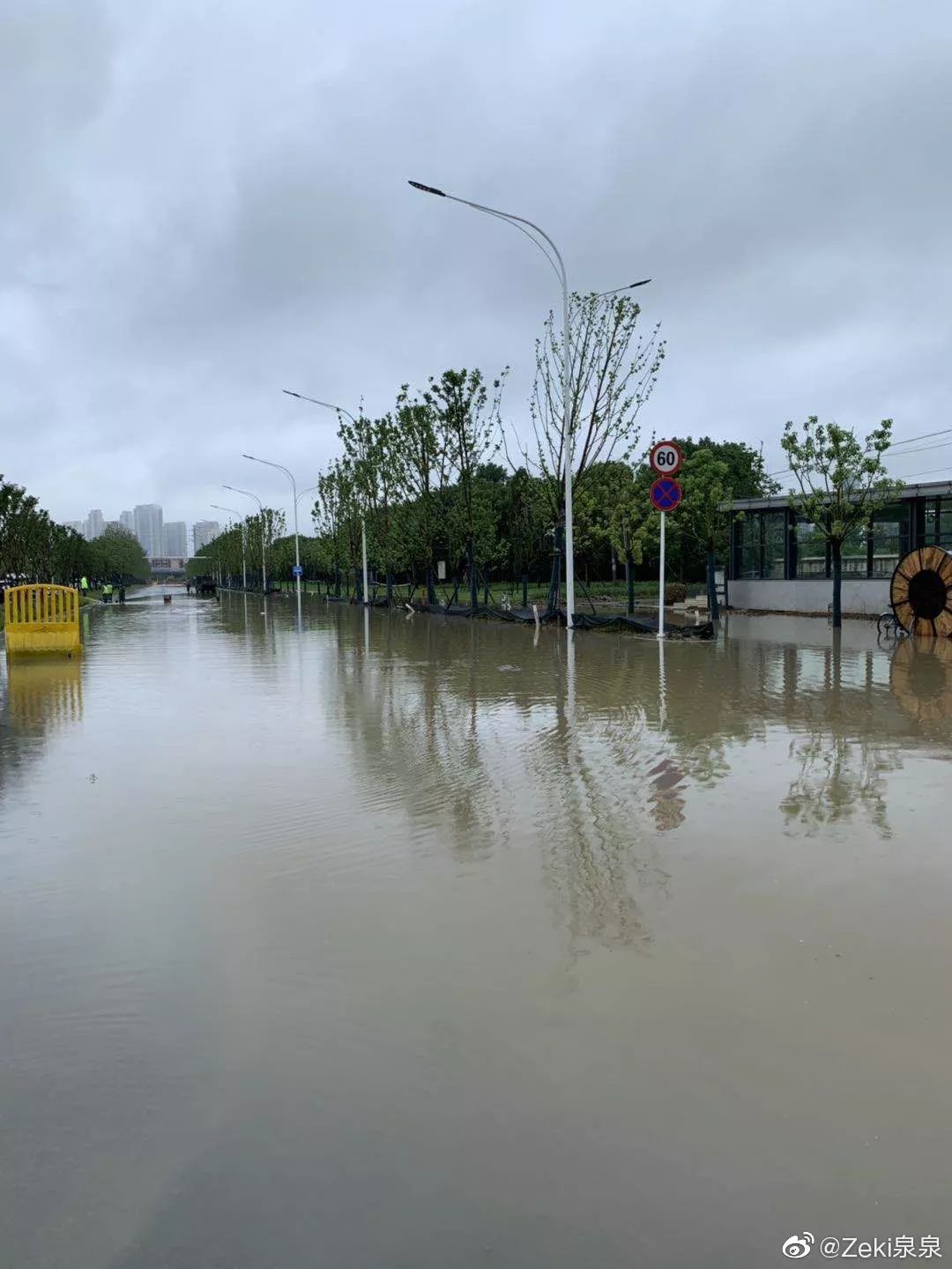 夏至丨武汉暴雨致中考延期 闷热成都雨水已在路上