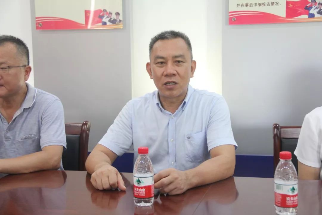 【工作动态】张羽飞到西岛社区工会联合会开展工会建设情况调研