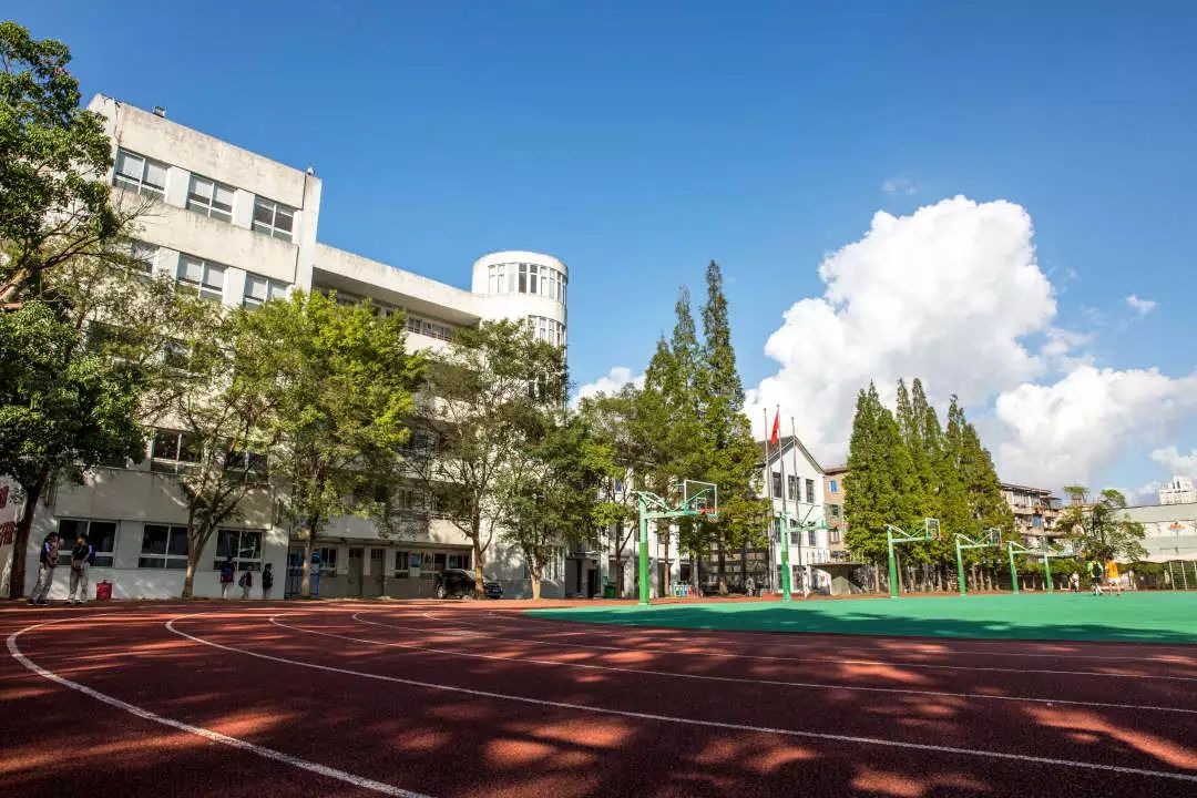 温二职专2019年招生现场报名将于24日上午8点启动