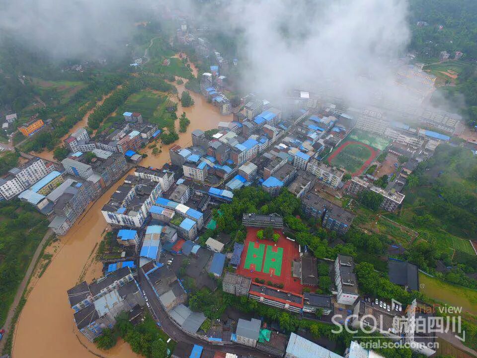 四川巴中强降雨