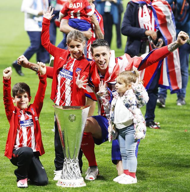 突发35岁西班牙金童费尔南多托雷斯宣布结束自己18年足球生涯