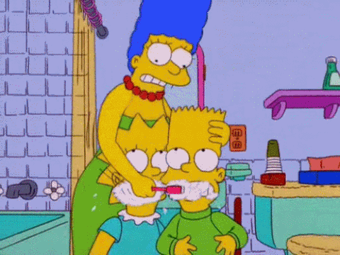                     哎呀，娃就这么几颗小乳牙，早晚都得换掉，还刷什么刷哟？