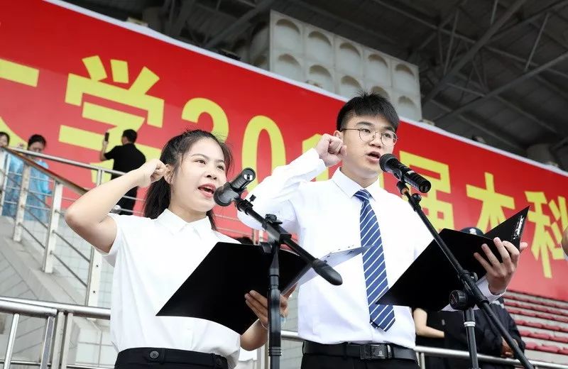 吕文雨人口学_广西公安副厅级吕文